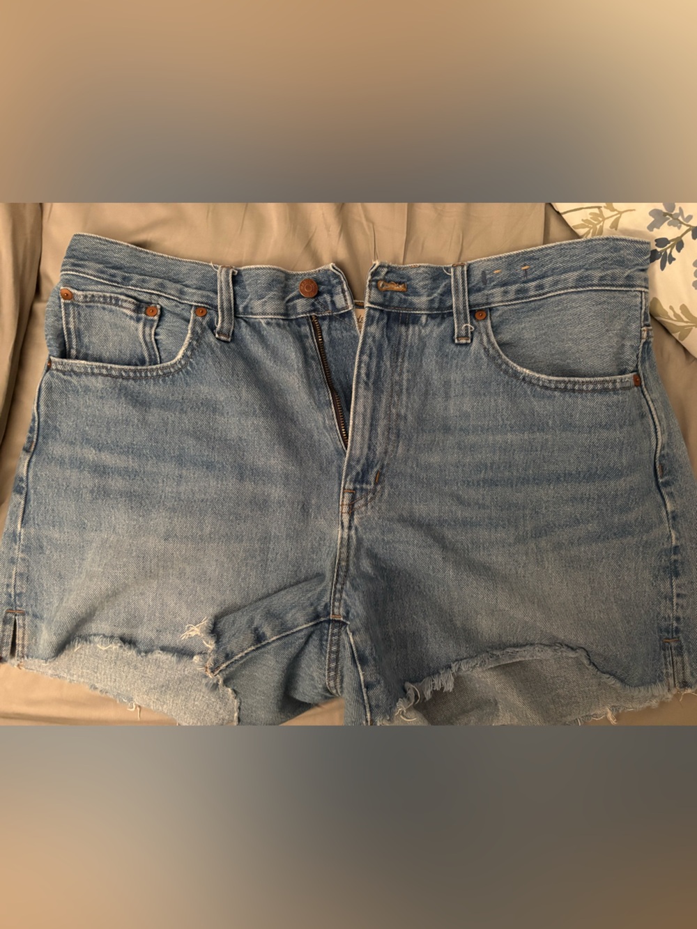 Madewell Lightwash Relaxed Mid-Length Denim Shorts, Sz 32